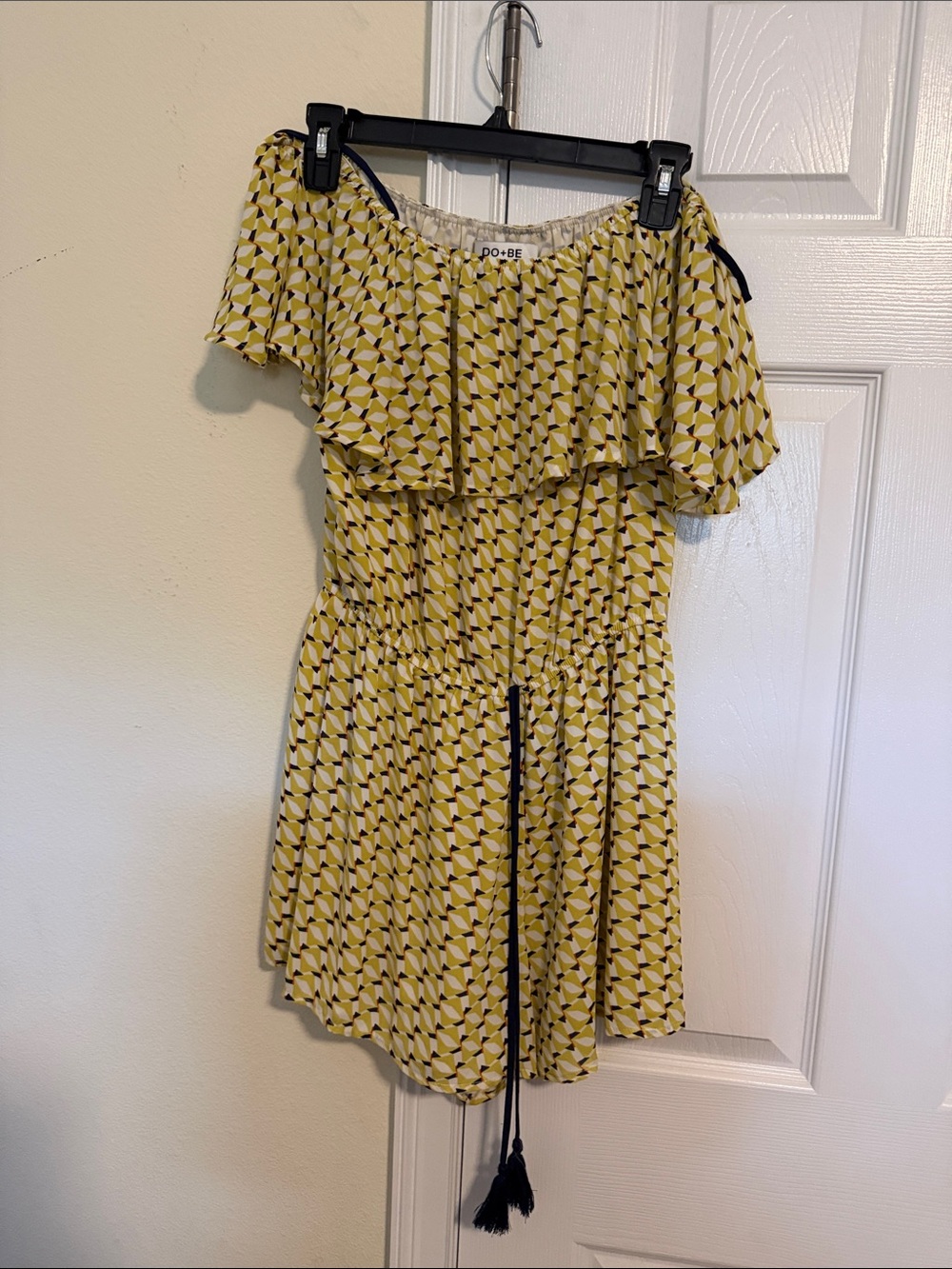 DO+BE Yellow Geometric One-Shoulder Ruffle Dress